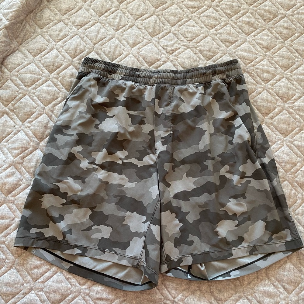 Lululemon Pace Breaker Short 7” Linerless